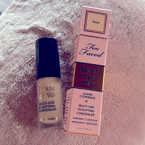 ❌❌ SOLD - Too Faced Born This Way Sculpting Concealer- Snow BNIB - Picture 1 of 1